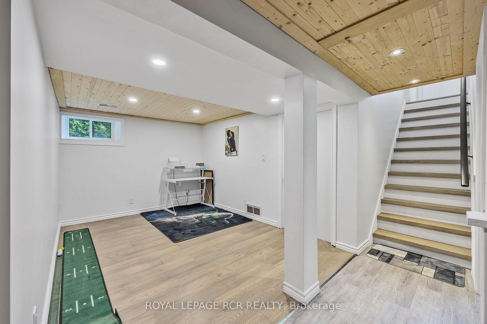 









61


William

Street East,
Caledon,




ON
L7K 1N7

