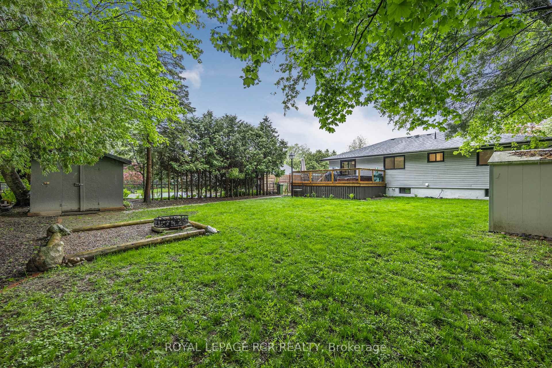 









61


William

Street East,
Caledon,




ON
L7K 1N7

