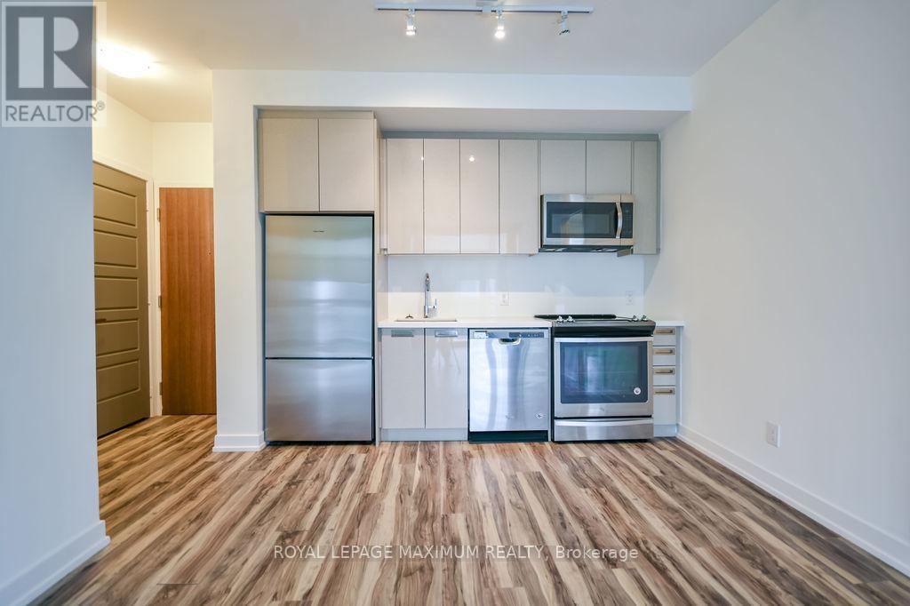 












B417 - 271 SEA RAY AVENUE

,
Innisfil,




Ontario
L9S0J4

