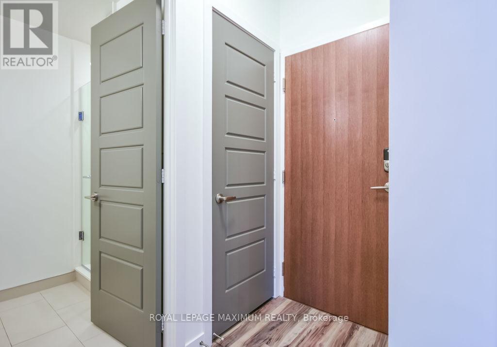 












B417 - 271 SEA RAY AVENUE

,
Innisfil,




Ontario
L9S0J4

