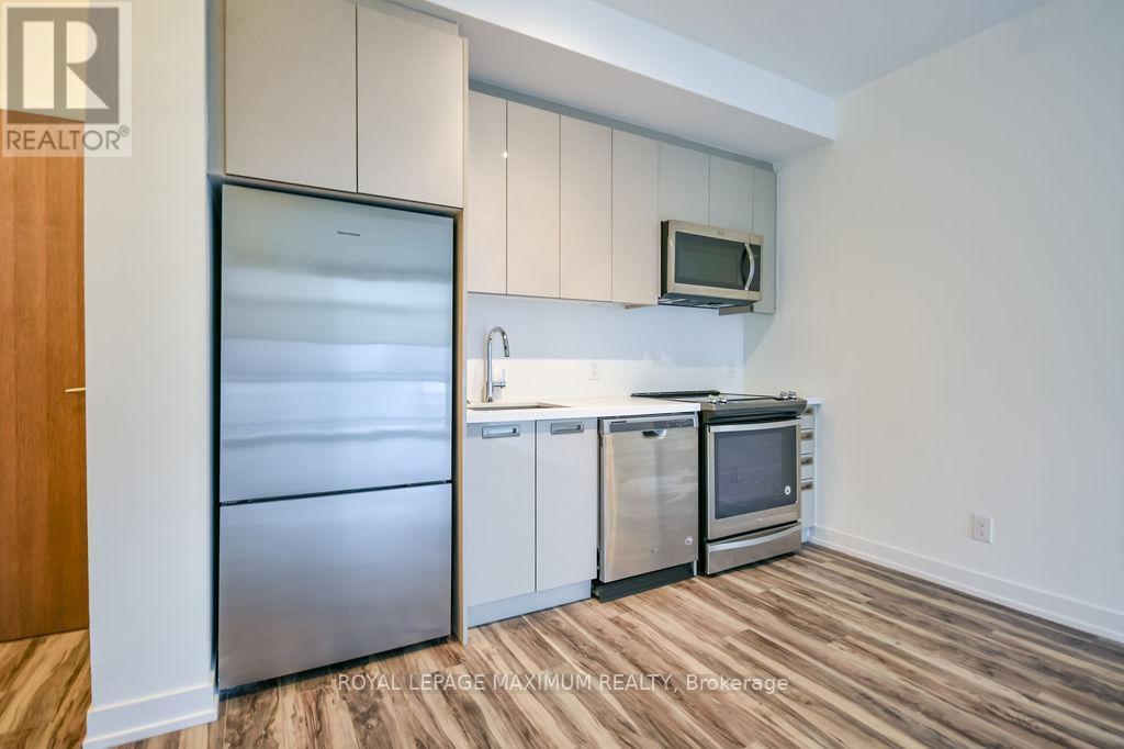 












B417 - 271 SEA RAY AVENUE

,
Innisfil,




Ontario
L9S0J4

