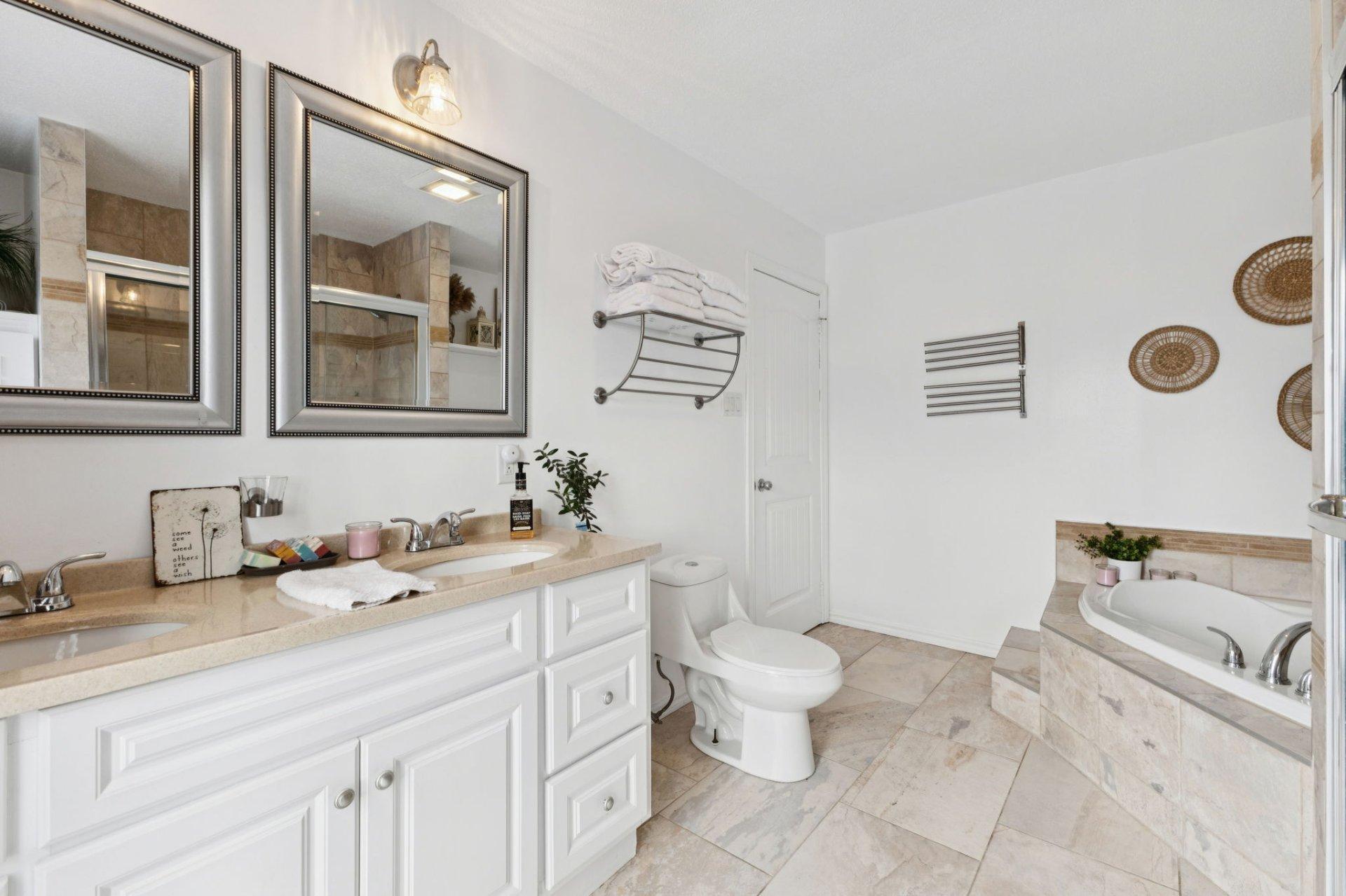 









278


Rue R.-Rollin

,
Gatineau (Gatineau),




QC
J8R1C5

