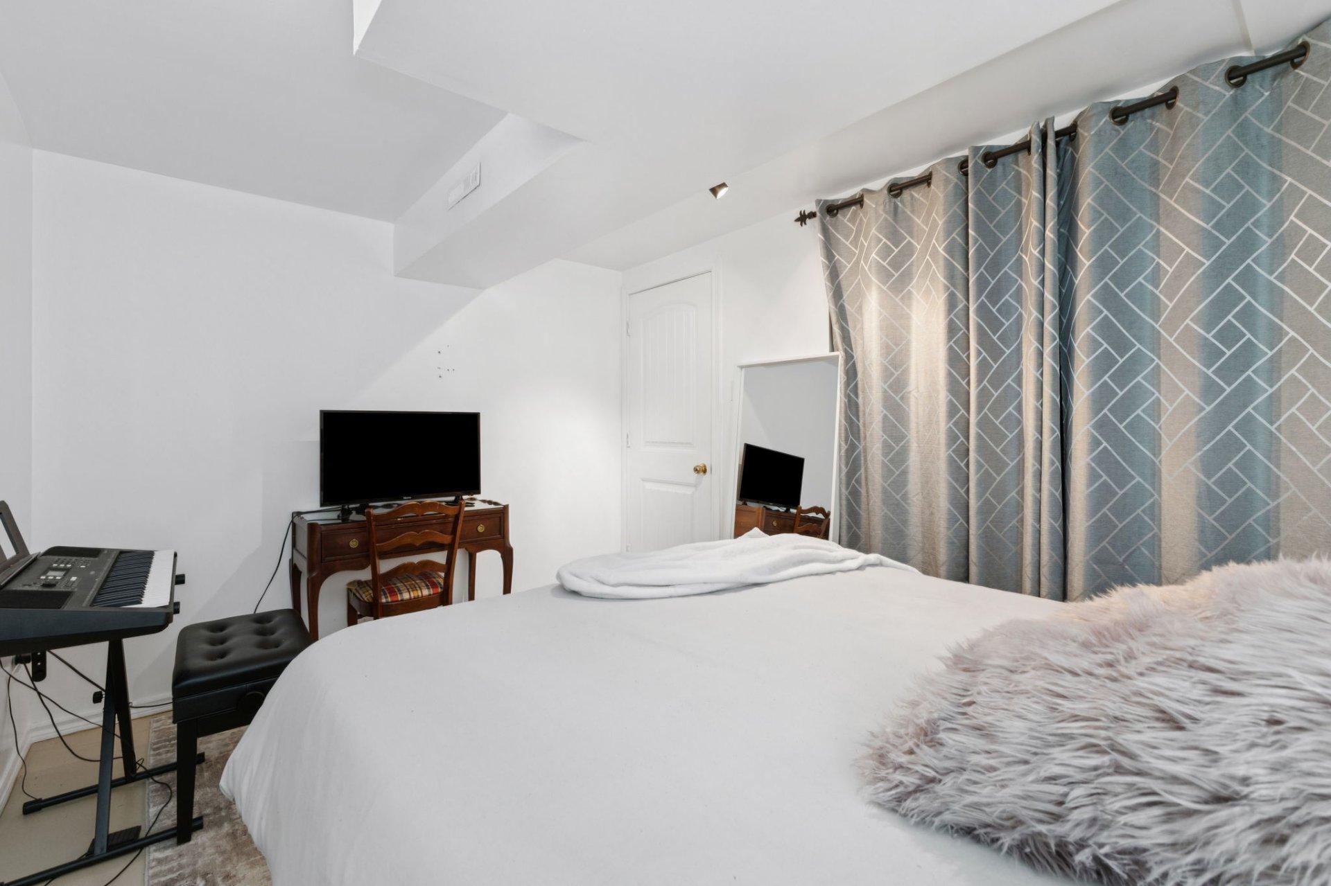 









278


Rue R.-Rollin

,
Gatineau (Gatineau),




QC
J8R1C5

