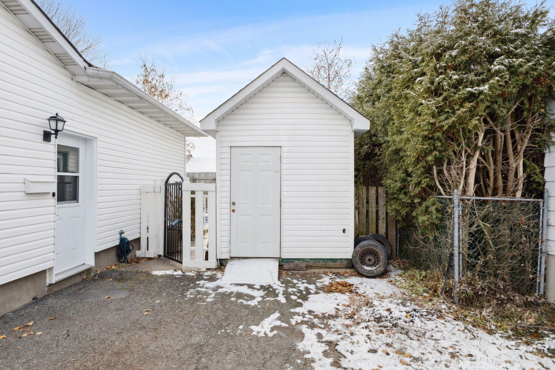 









278


Rue R.-Rollin

,
Gatineau (Gatineau),




QC
J8R1C5

