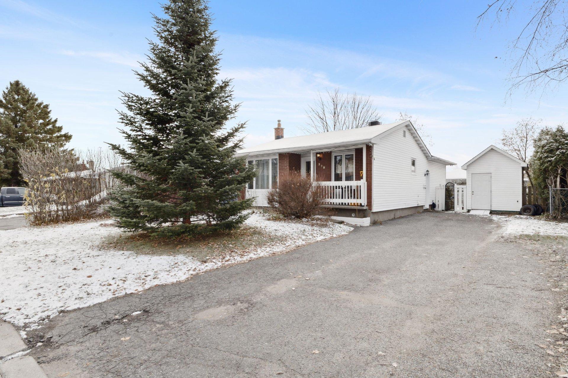 









278


Rue R.-Rollin

,
Gatineau (Gatineau),




QC
J8R1C5

