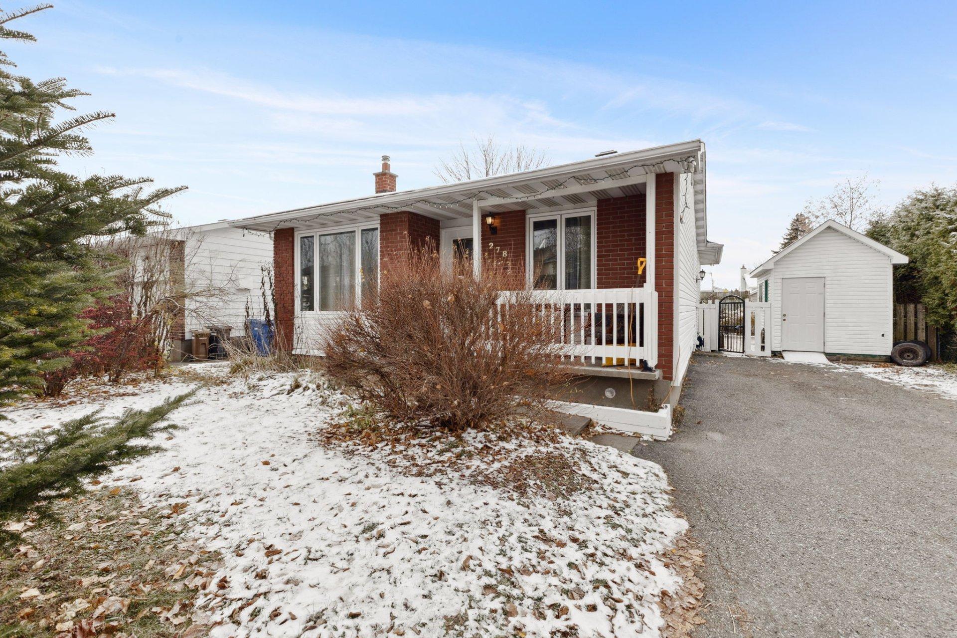 









278


Rue R.-Rollin

,
Gatineau (Gatineau),




QC
J8R1C5

