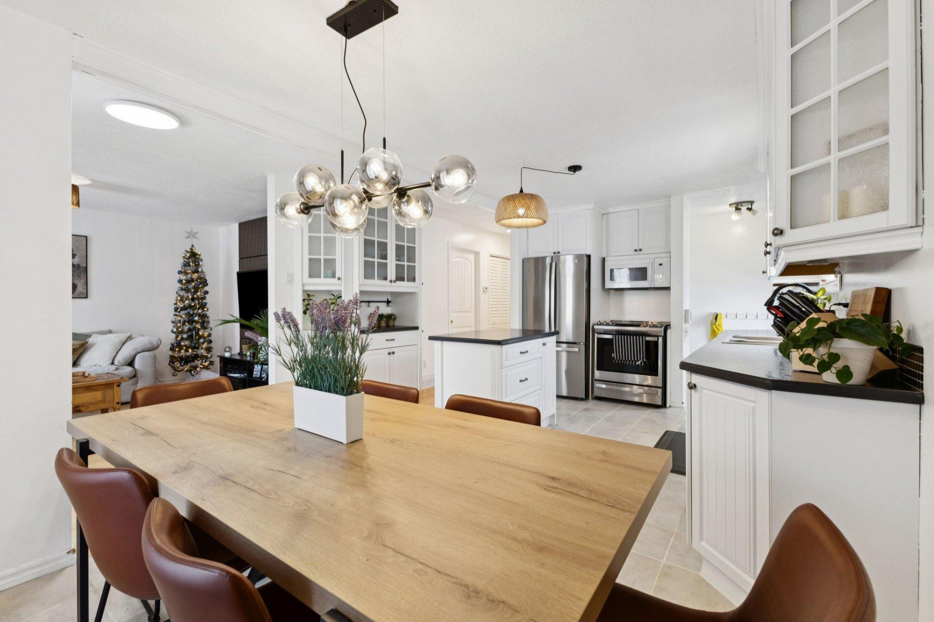 









278


Rue R.-Rollin

,
Gatineau (Gatineau),




QC
J8R1C5

