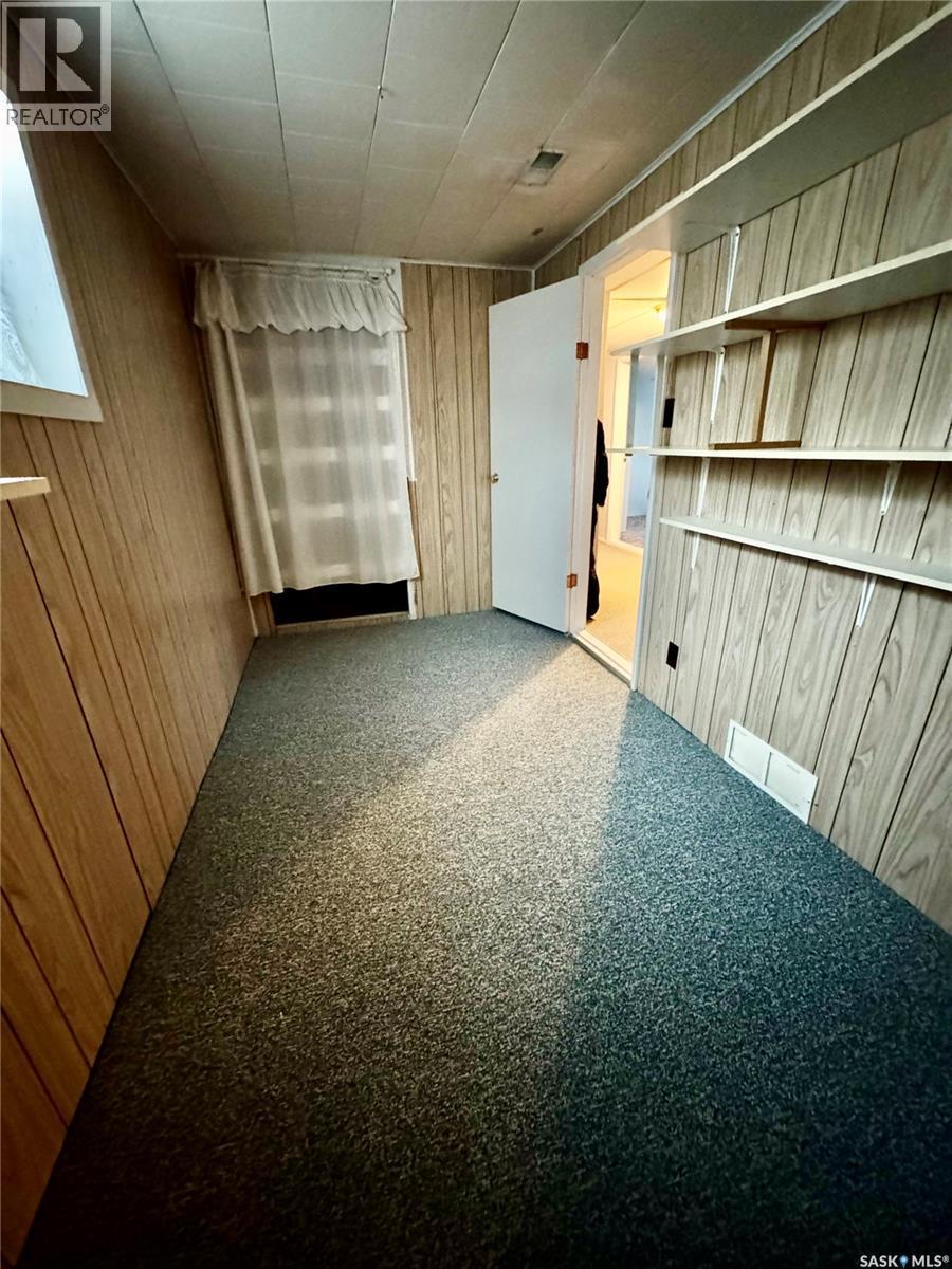 












719 Donald STREET

,
Hudson Bay,




Saskatchewan
S0E0Y0

