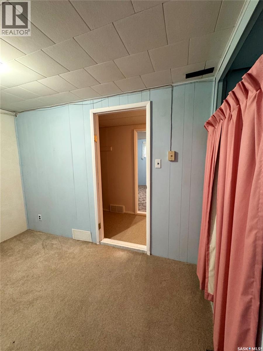 












719 Donald STREET

,
Hudson Bay,




Saskatchewan
S0E0Y0

