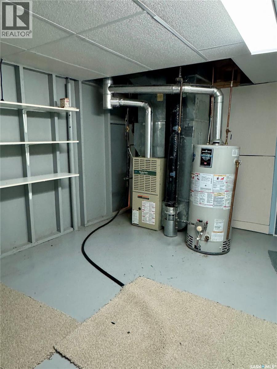 












719 Donald STREET

,
Hudson Bay,




Saskatchewan
S0E0Y0

