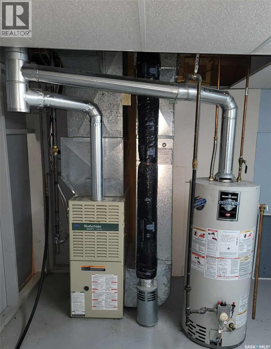 












719 Donald STREET

,
Hudson Bay,




Saskatchewan
S0E0Y0

