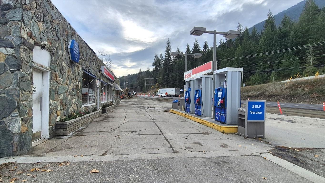 









5177


Trans Canada

Highway,
Tappen,




BC
V0E 2X3

