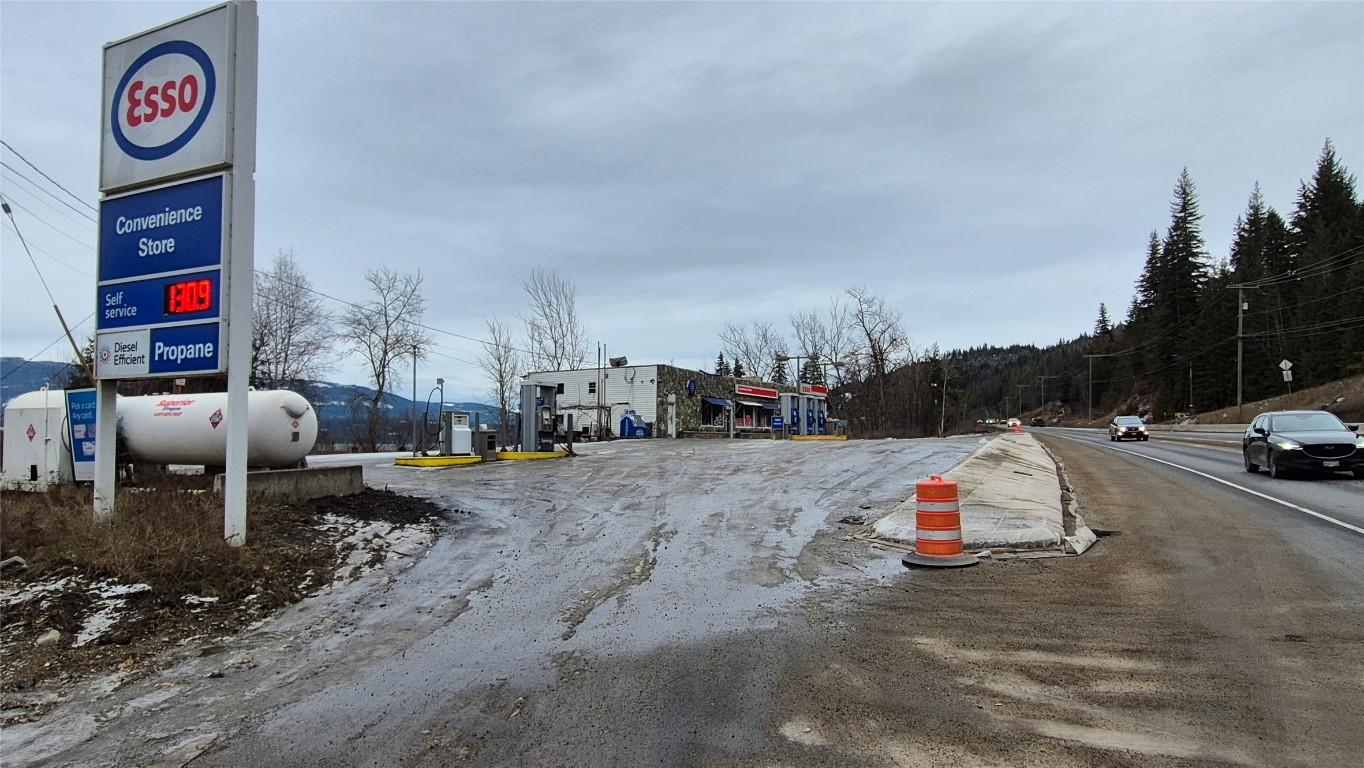 









5177


Trans Canada

Highway,
Tappen,




BC
V0E 2X3

