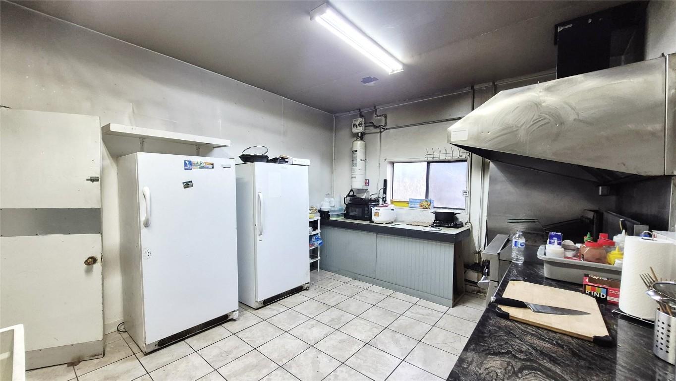 









5177


Trans Canada

Highway,
Tappen,




BC
V0E 2X3

