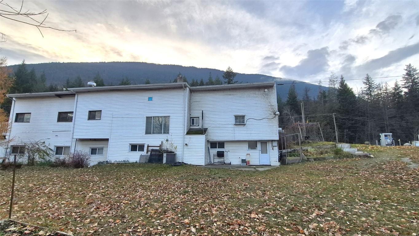 









5177


Trans Canada

Highway,
Tappen,




BC
V0E 2X3

