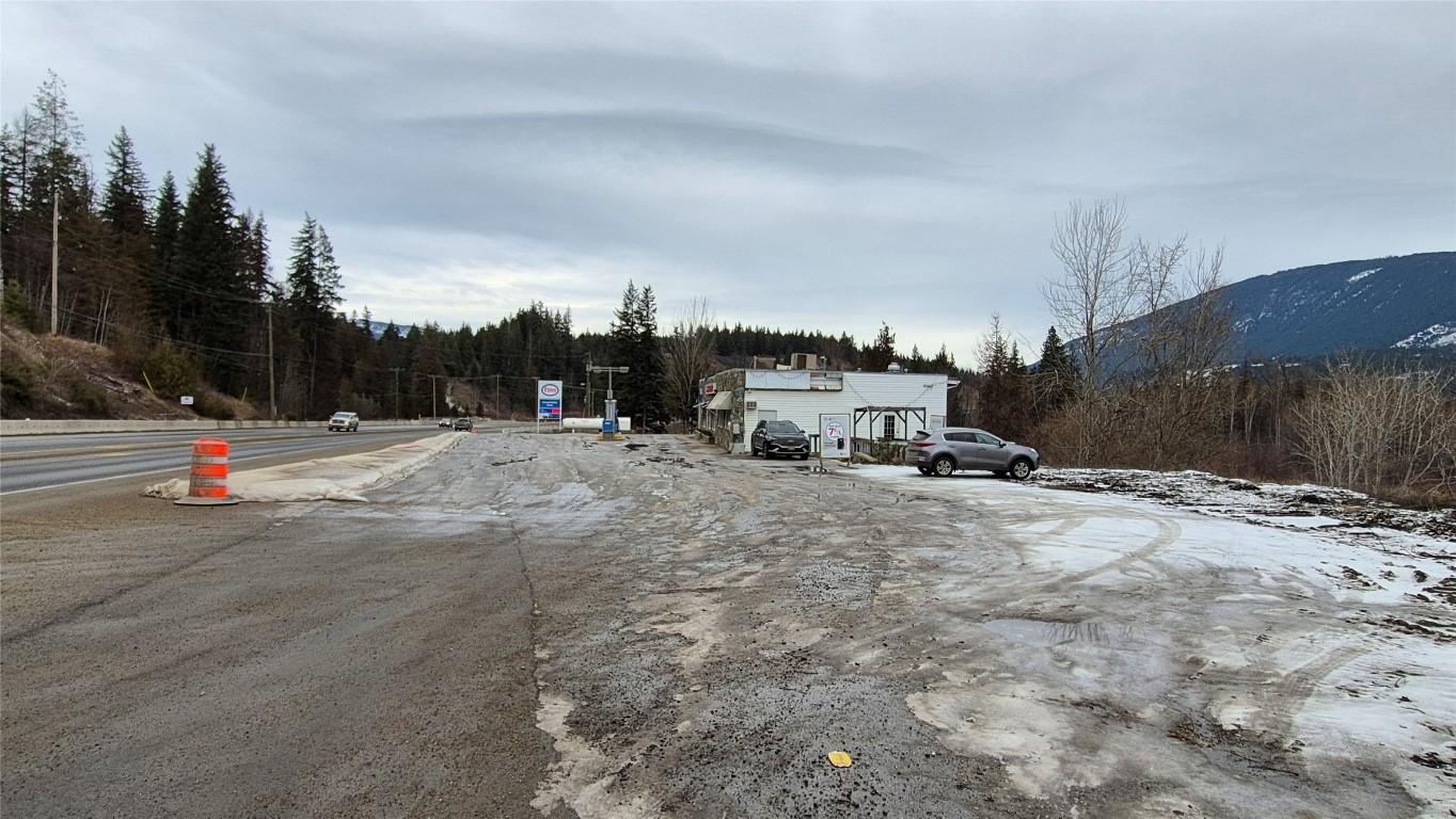 









5177


Trans Canada

Highway,
Tappen,




BC
V0E 2X3

