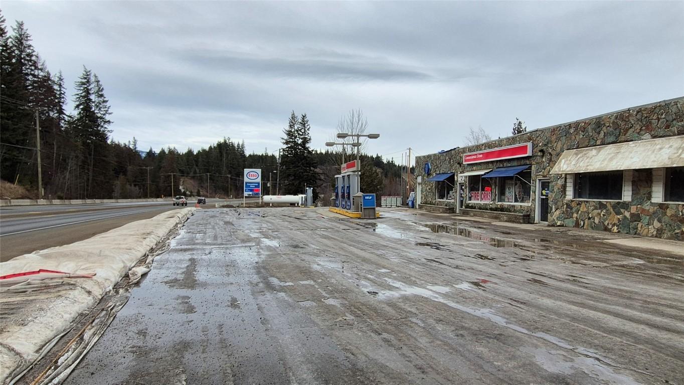 









5177


Trans Canada

Highway,
Tappen,




BC
V0E 2X3

