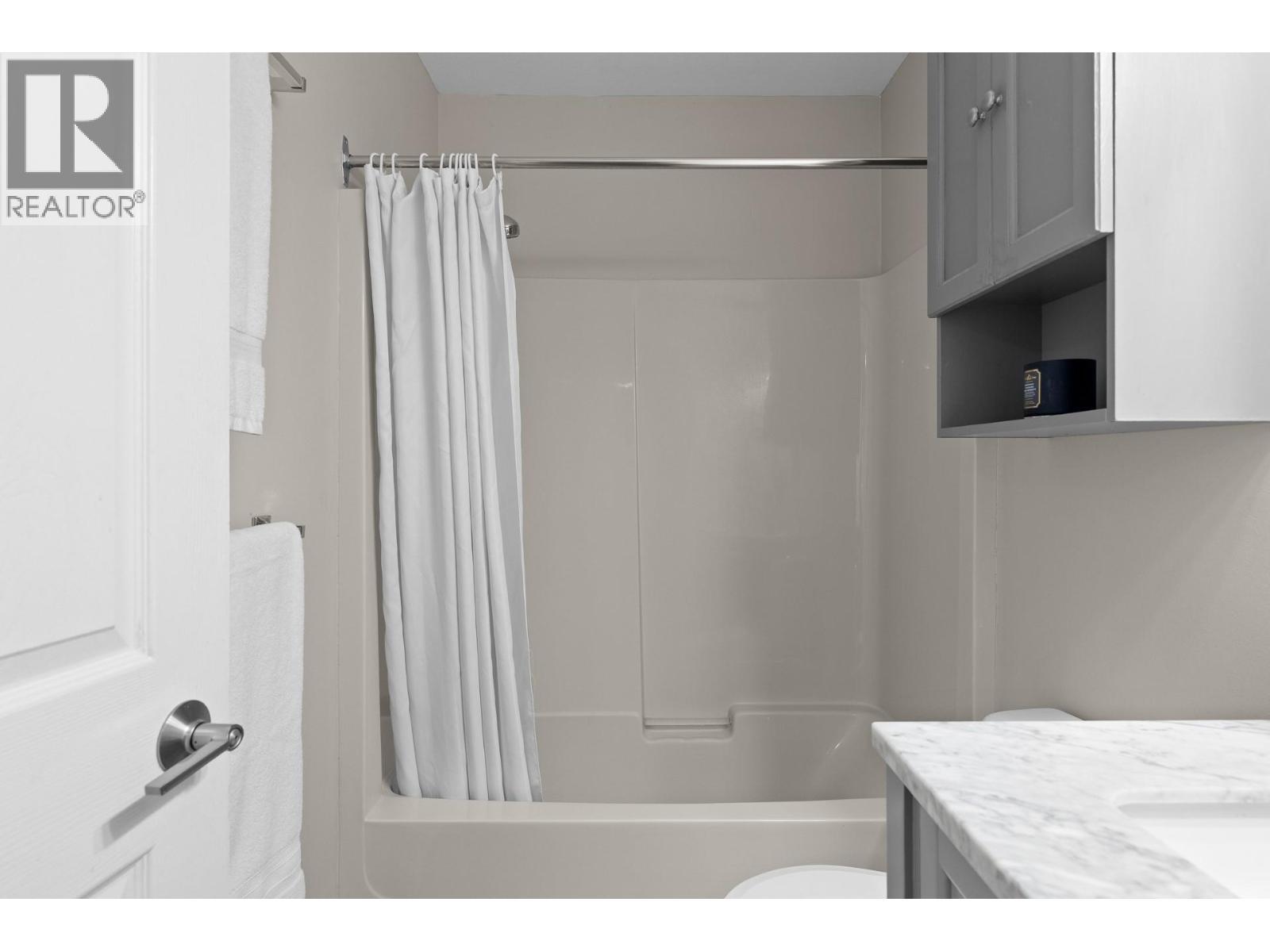 












7310 Main Street Unit# 207

,
Osoyoos,







British Columbia
V0H1V0

