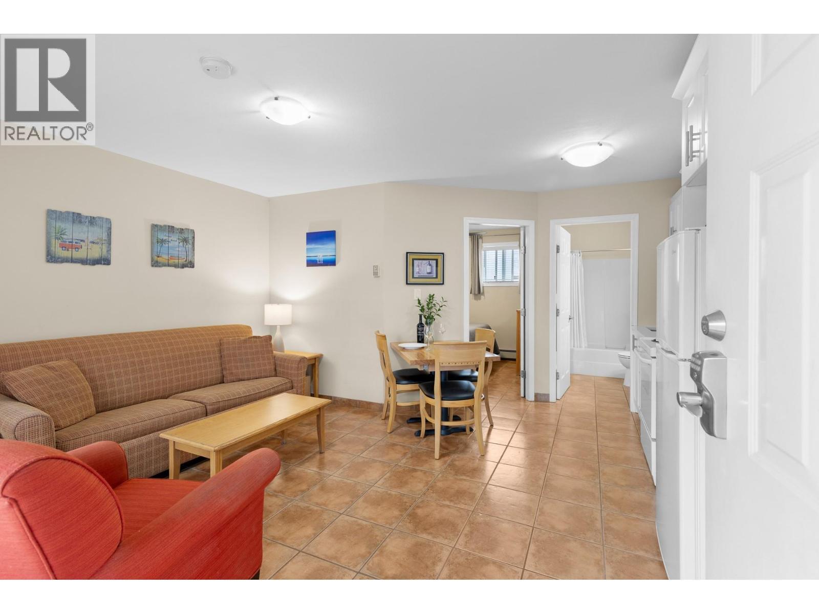 












7310 Main Street Unit# 207

,
Osoyoos,







British Columbia
V0H1V0

