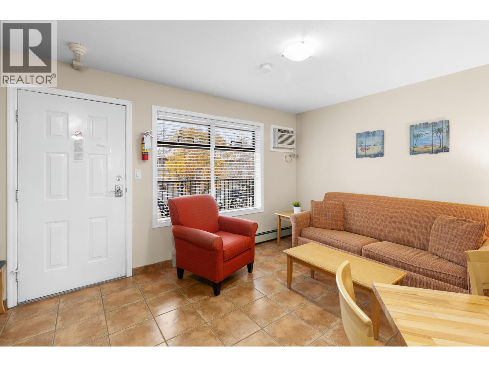 












7310 Main Street Unit# 207

,
Osoyoos,







British Columbia
V0H1V0

