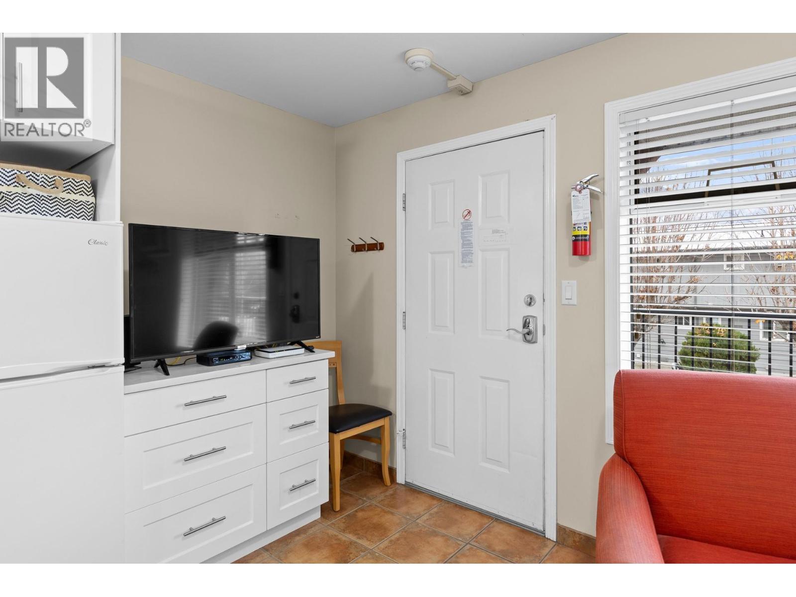 












7310 Main Street Unit# 207

,
Osoyoos,







British Columbia
V0H1V0

