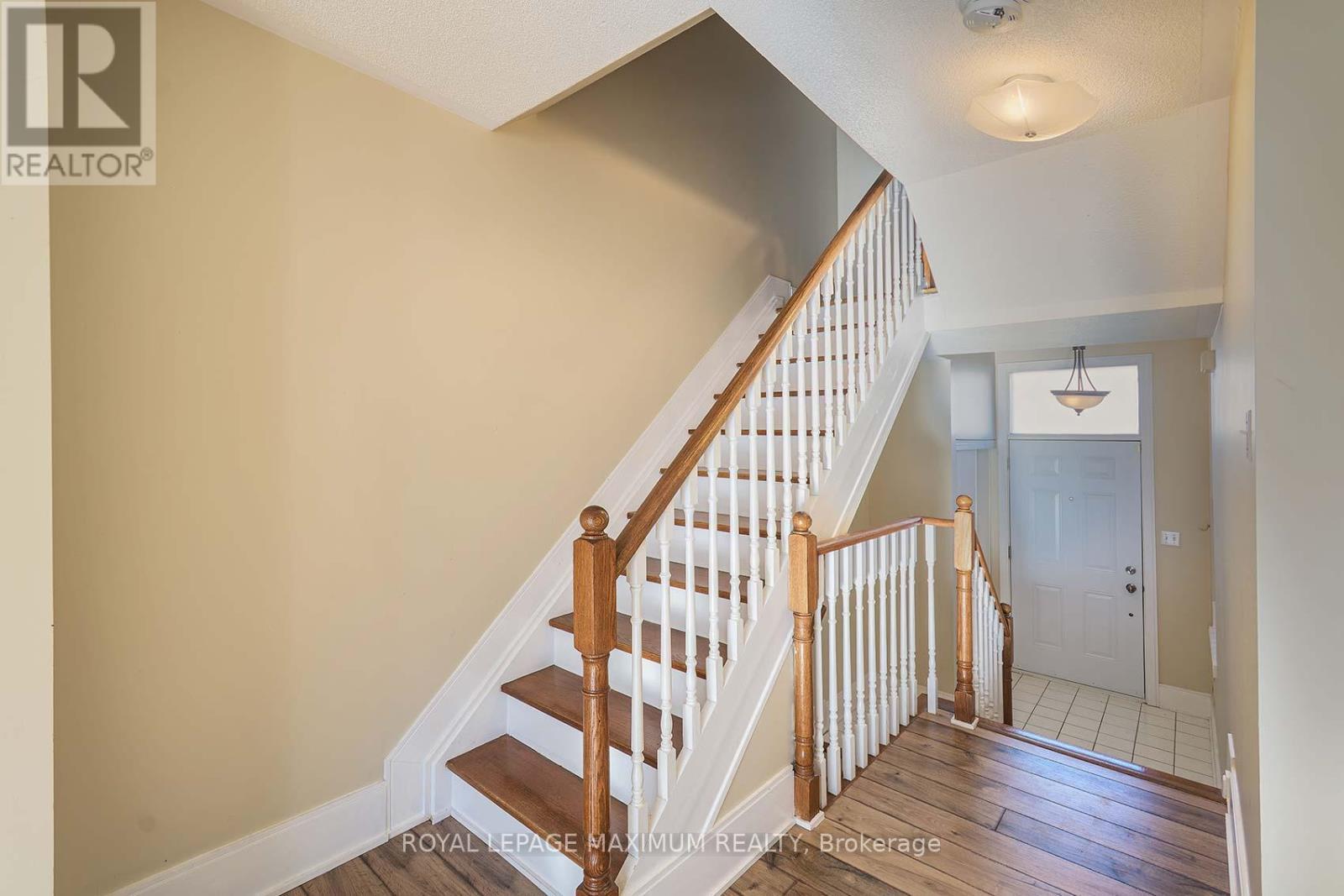 












1 - 217 WOODBRIDGE AVENUE

,
Vaughan,




Ontario
L4L2T1

