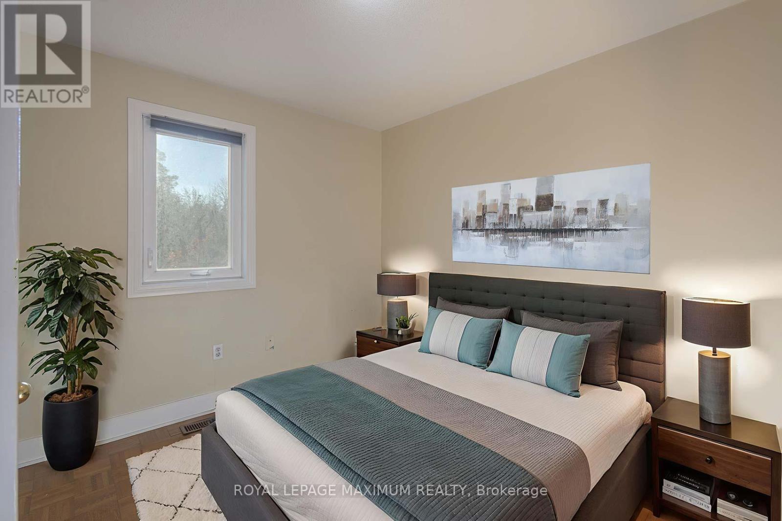 












1 - 217 WOODBRIDGE AVENUE

,
Vaughan,




Ontario
L4L2T1

