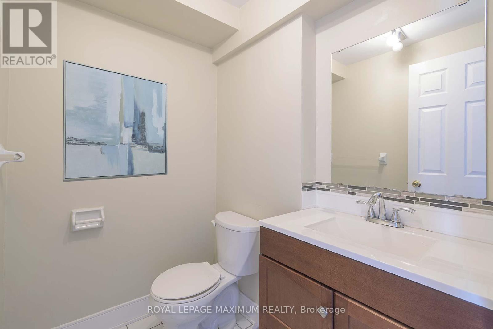 












1 - 217 WOODBRIDGE AVENUE

,
Vaughan,




Ontario
L4L2T1

