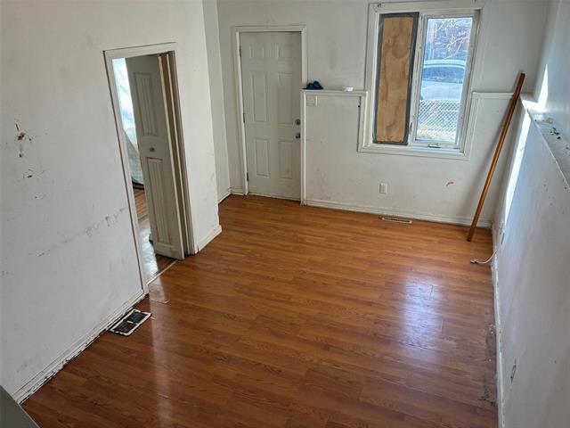 









1819


Midmar

AVE,
Winnipeg,




MB
R2R 0J8

