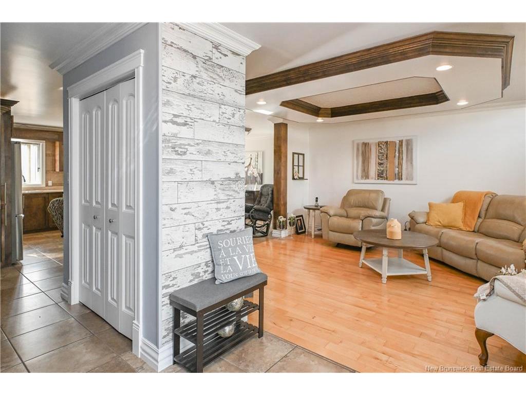 









1350


rue des Fondateurs

ST,
Paquetville,




NB
E8R 1A4

