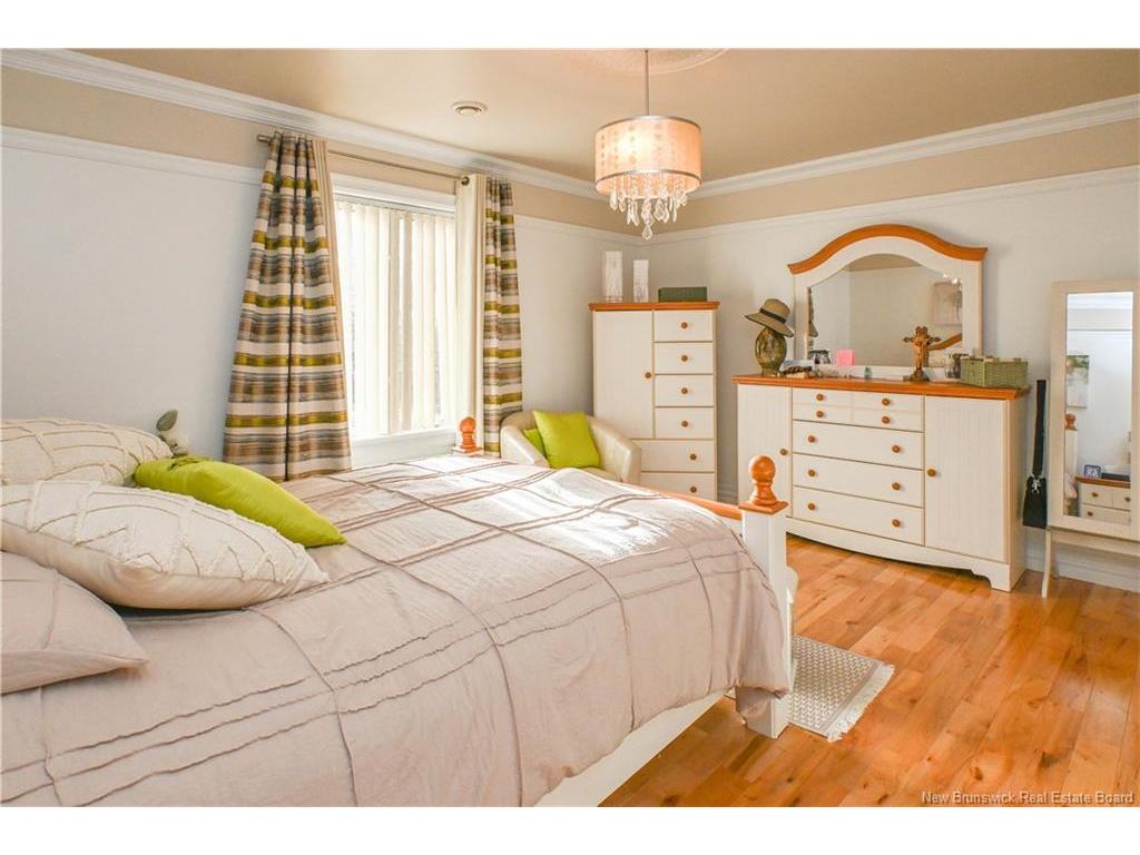 









1350


rue des Fondateurs

ST,
Paquetville,




NB
E8R 1A4

