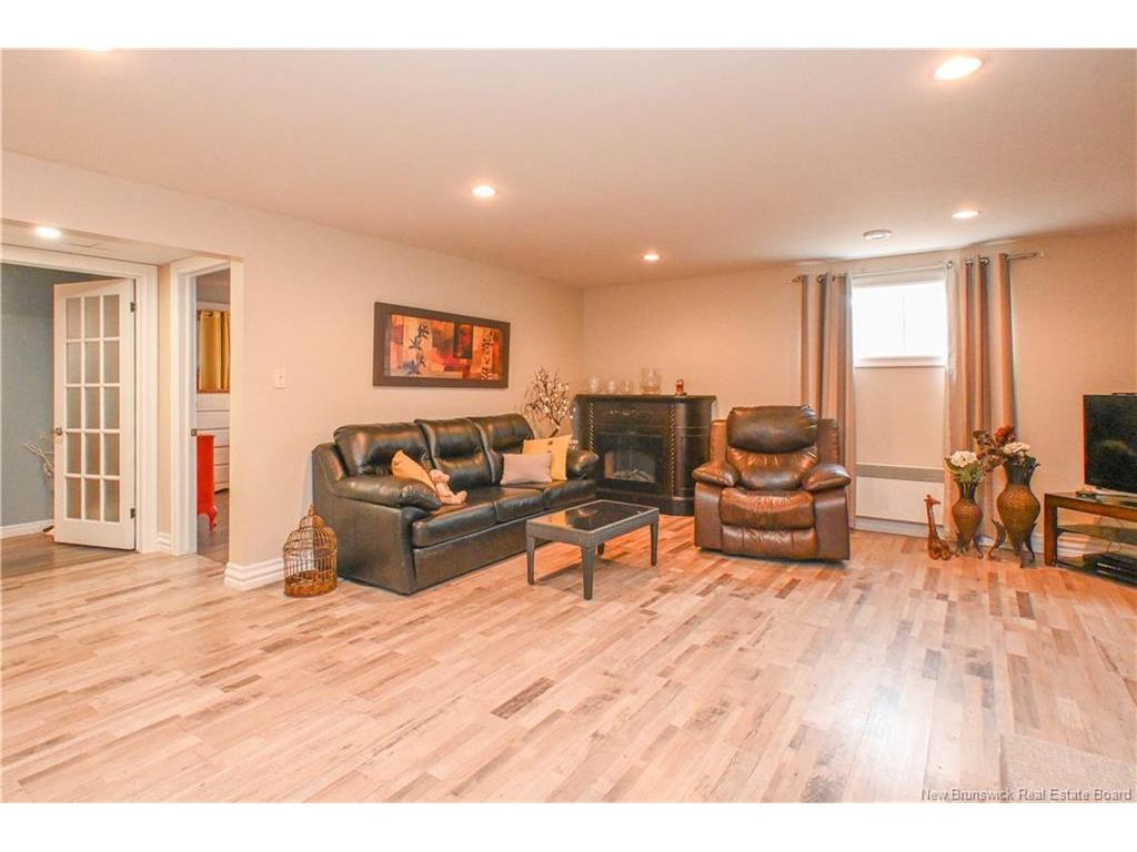 









1350


rue des Fondateurs

ST,
Paquetville,




NB
E8R 1A4

