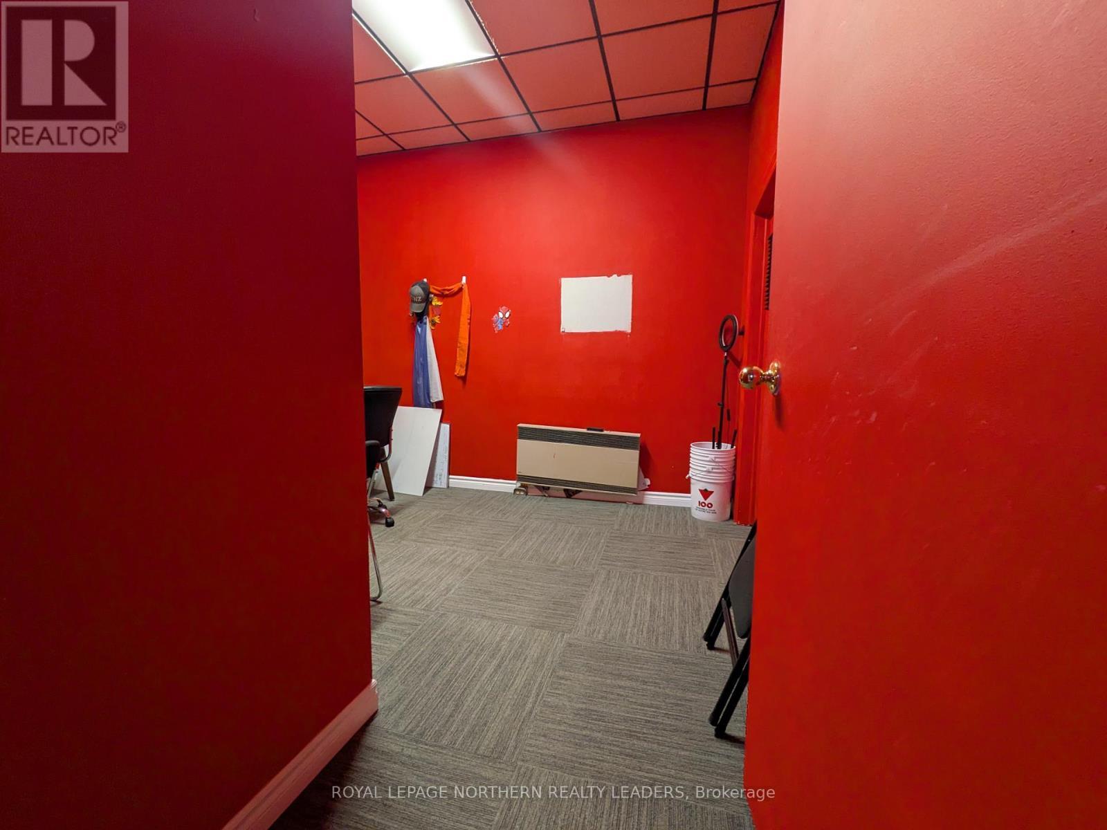 












UNIT 1K - 59-71 THIRD AVENUE

,
Timmins (TS - SE),




Ontario
P4N1C2

