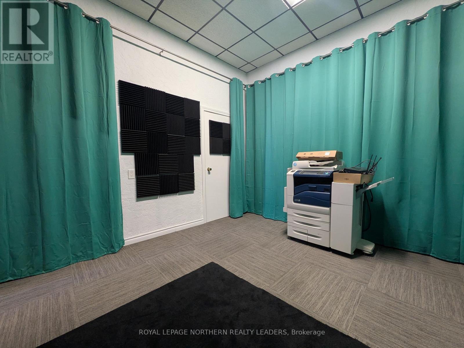 












UNIT 1K - 59-71 THIRD AVENUE

,
Timmins (TS - SE),




Ontario
P4N1C2

