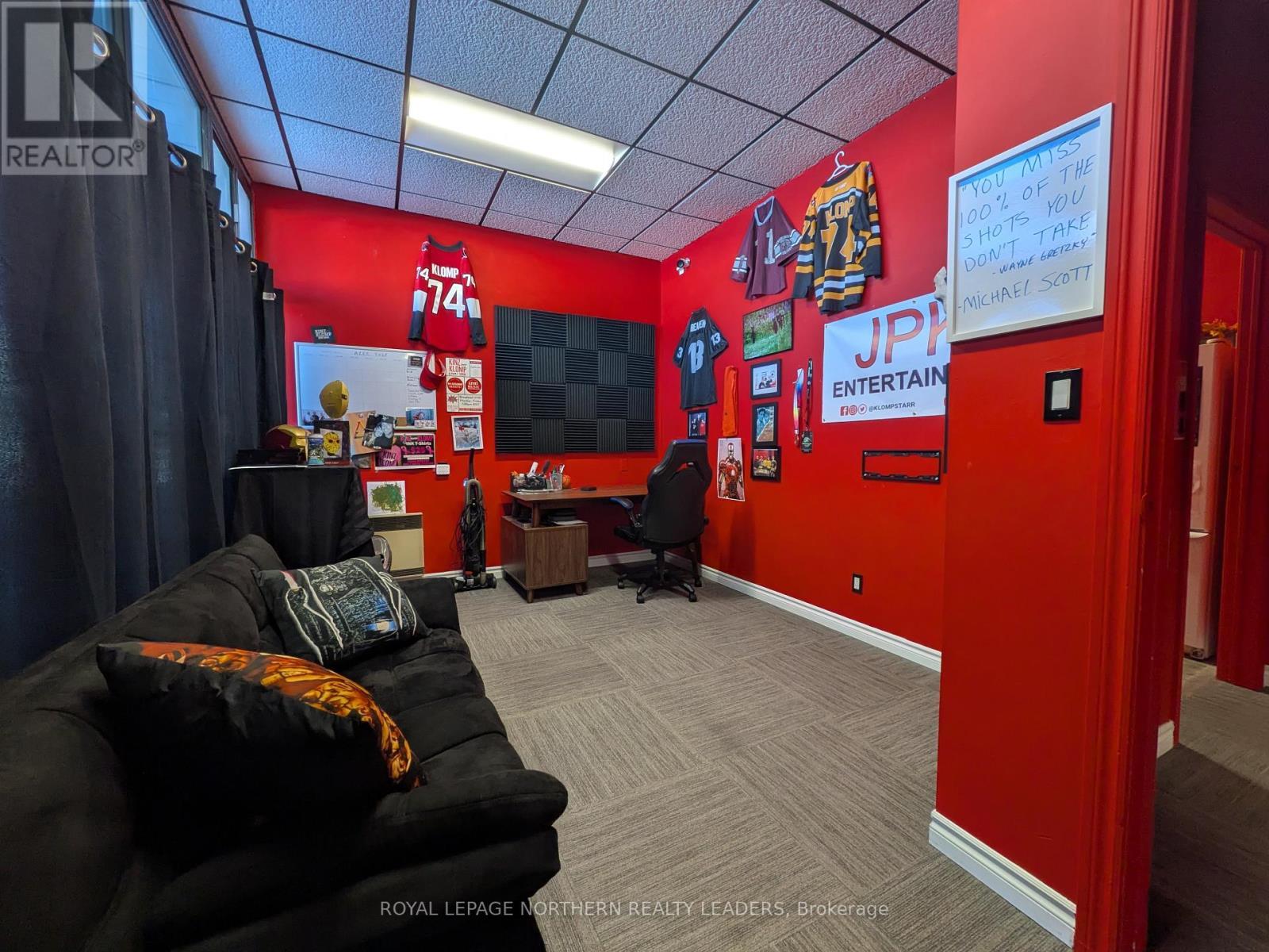 












UNIT 1K - 59-71 THIRD AVENUE

,
Timmins (TS - SE),




Ontario
P4N1C2

