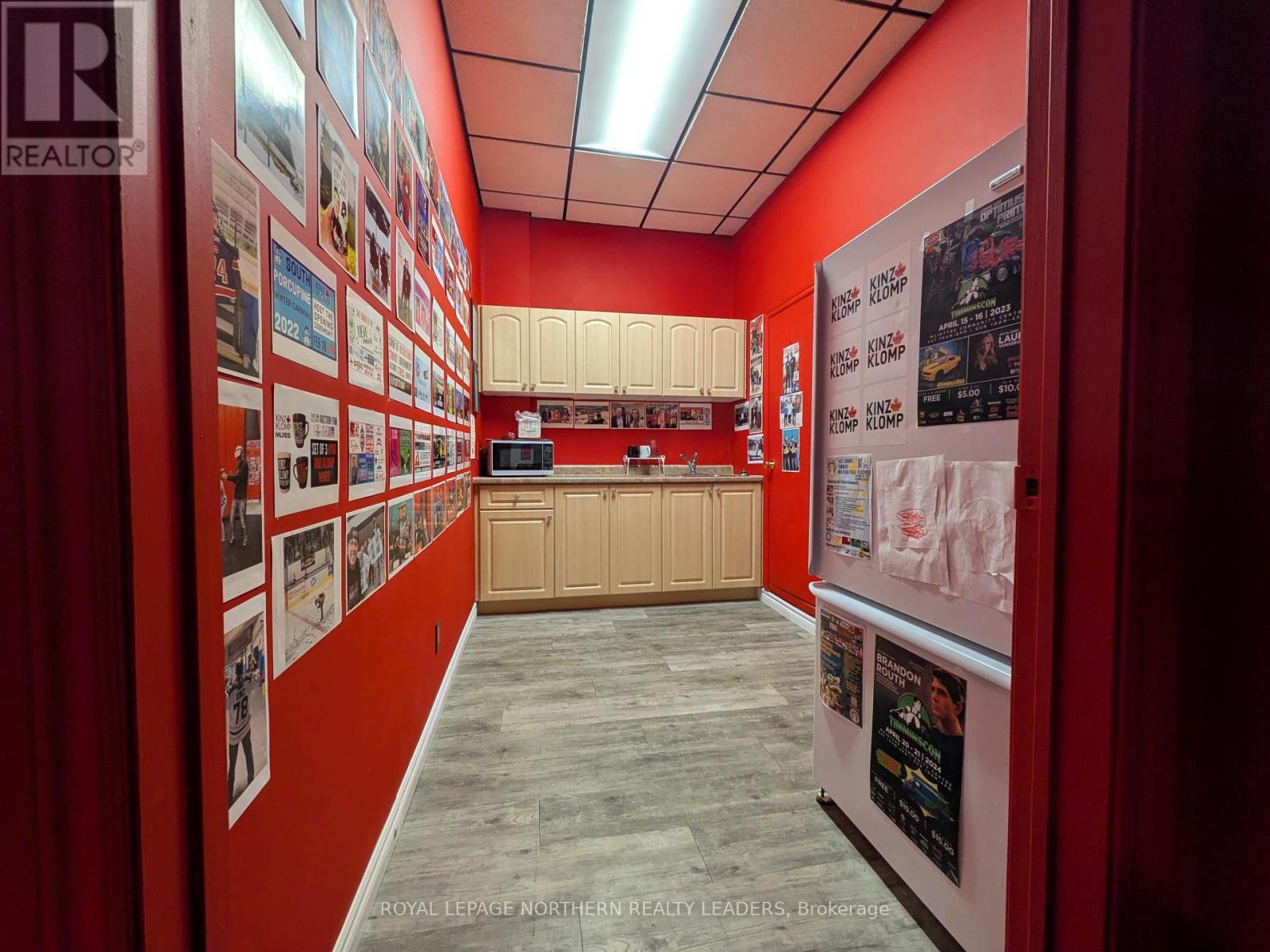 












UNIT 1K - 59-71 THIRD AVENUE

,
Timmins (TS - SE),




Ontario
P4N1C2

