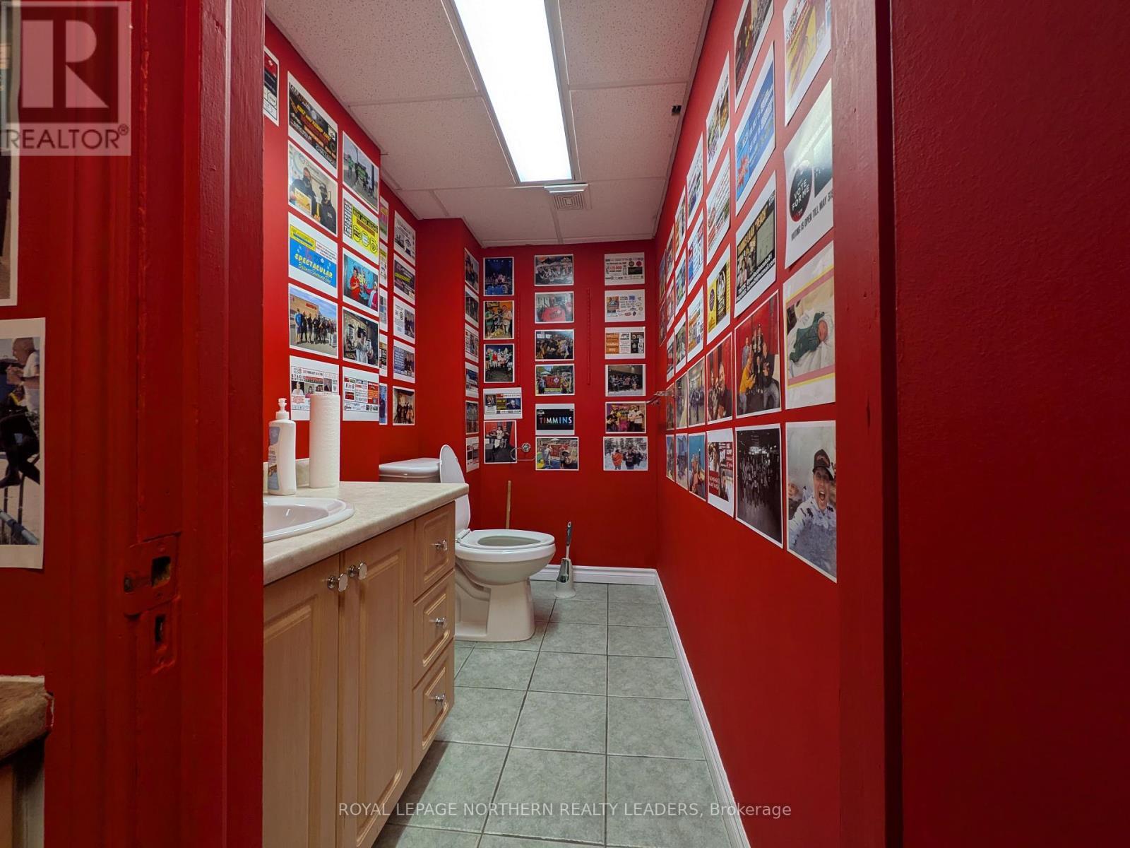 












UNIT 1K - 59-71 THIRD AVENUE

,
Timmins (TS - SE),




Ontario
P4N1C2

