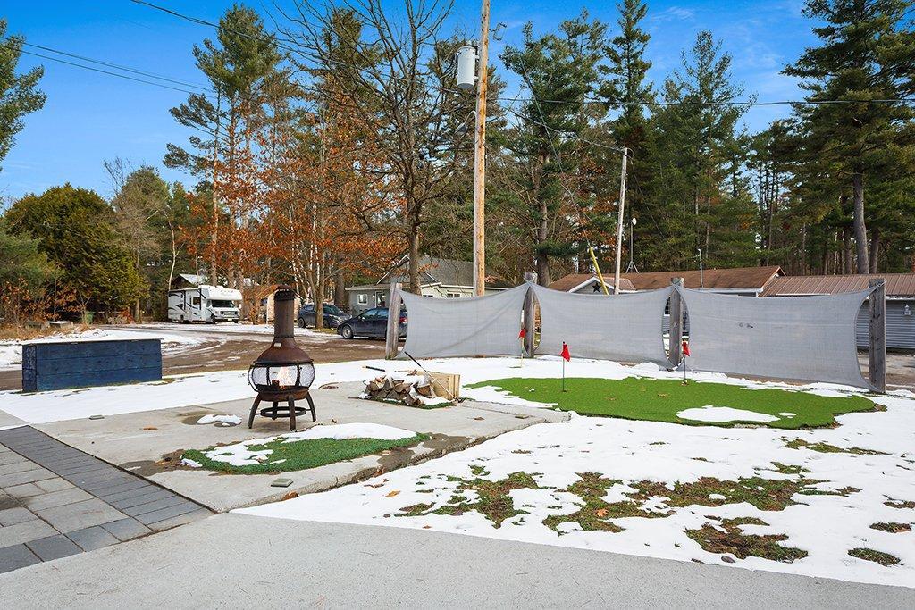 









6


Av. Fernbank

,
Bristol,




QC
J0X1G0

