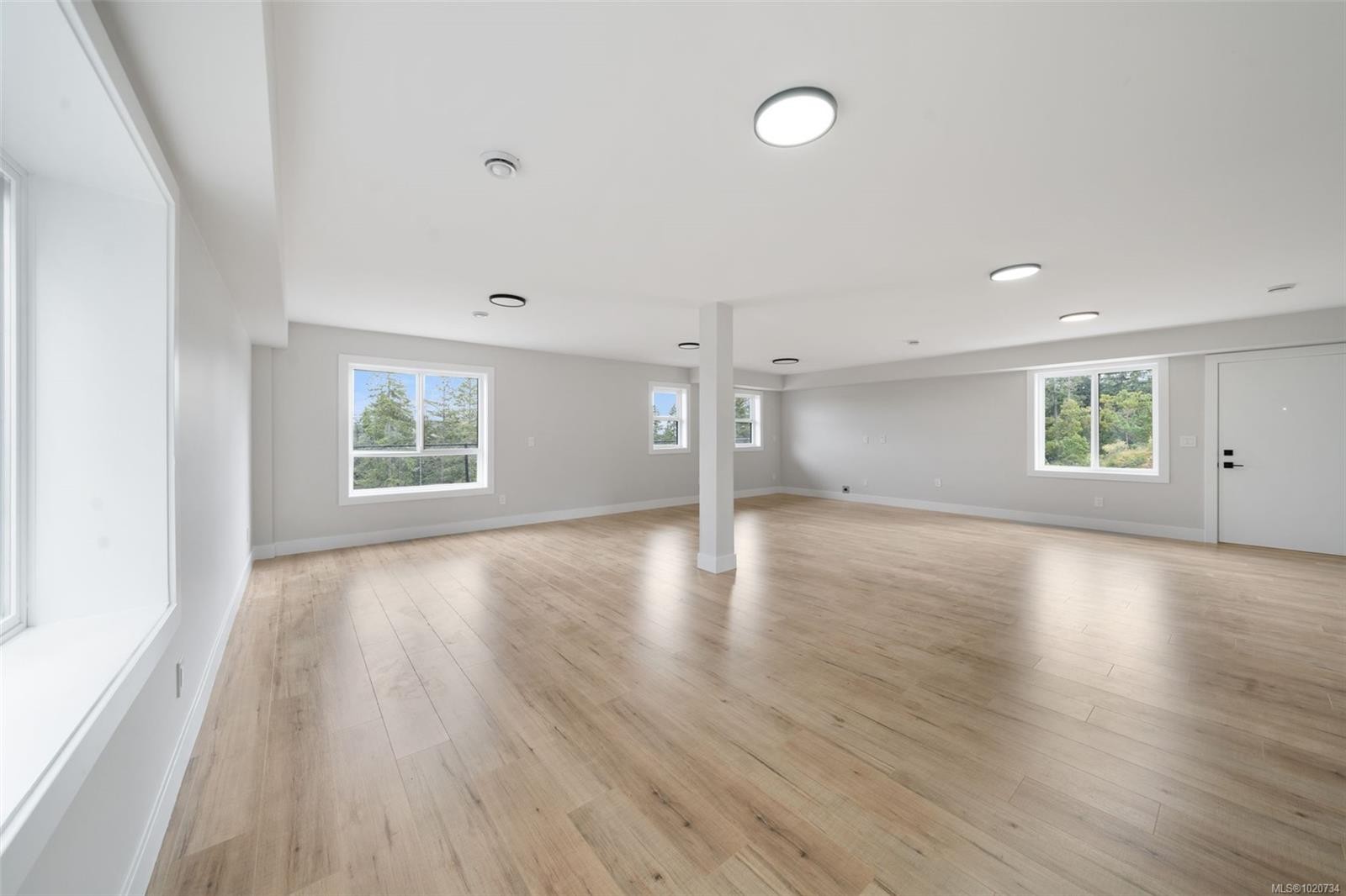 









2210


Archer

Gate,
Langford,




BC
V9B 3S1

