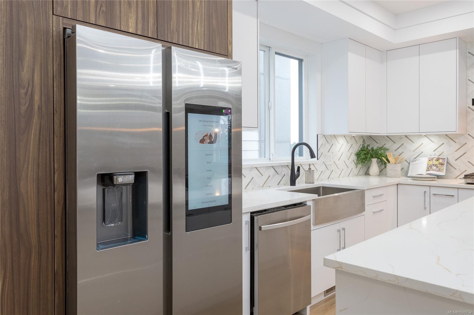 









2210


Archer

Gate,
Langford,




BC
V9B 3S1

