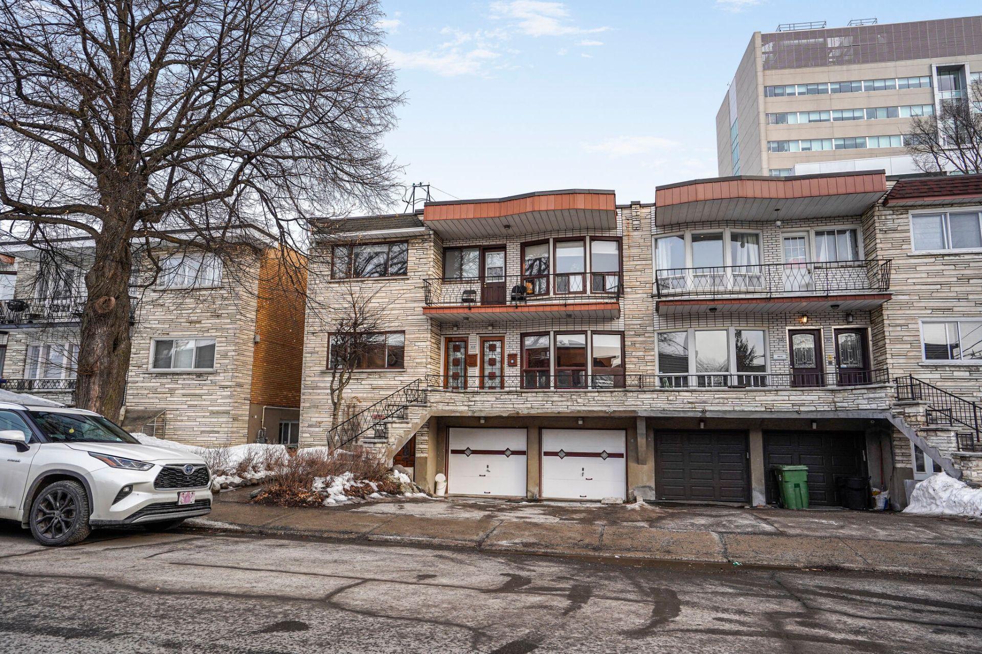 









3830

 - 3832


Rue De La Peltrie

,
Montréal (Côte-des-Neiges/Notre-Dame-de-Grâce),




QC
H3S1V3

