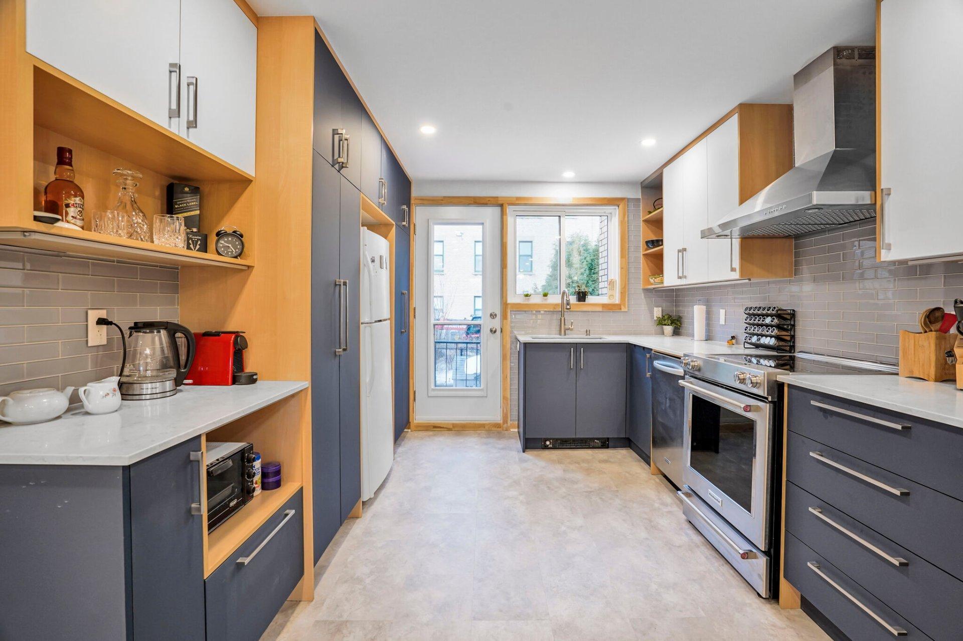 









3830

 - 3832


Rue De La Peltrie

,
Montréal (Côte-des-Neiges/Notre-Dame-de-Grâce),




QC
H3S1V3

