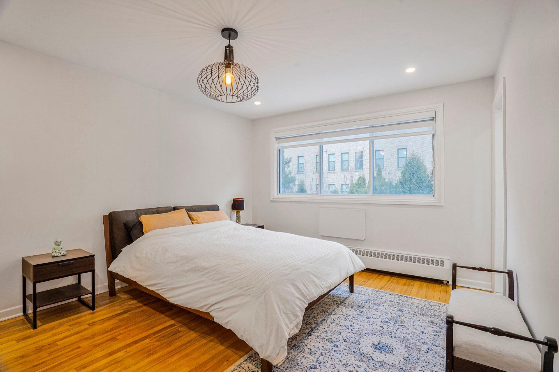 









3830

 - 3832


Rue De La Peltrie

,
Montréal (Côte-des-Neiges/Notre-Dame-de-Grâce),




QC
H3S1V3

