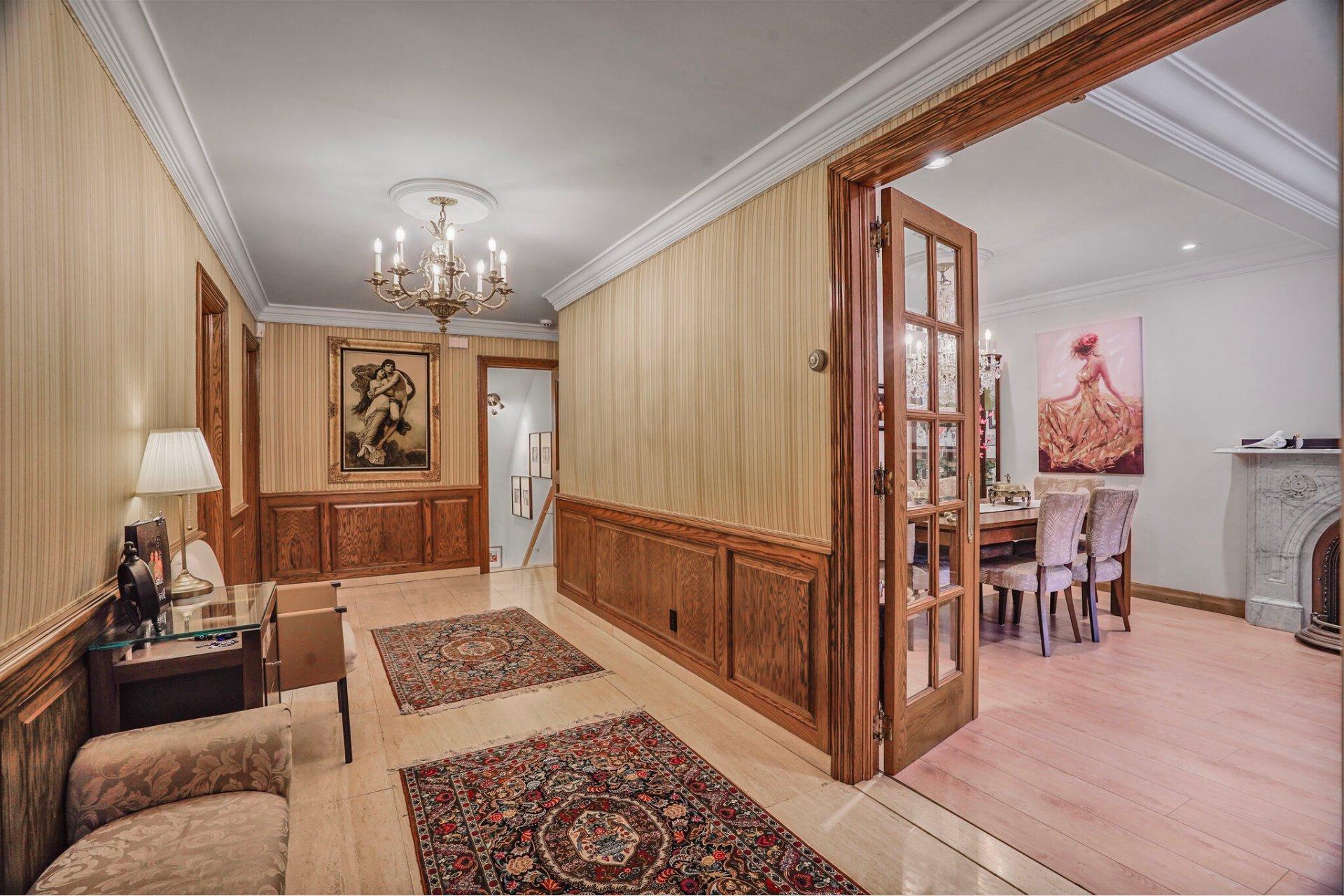 









3830

 - 3832


Rue De La Peltrie

,
Montréal (Côte-des-Neiges/Notre-Dame-de-Grâce),




QC
H3S1V3

