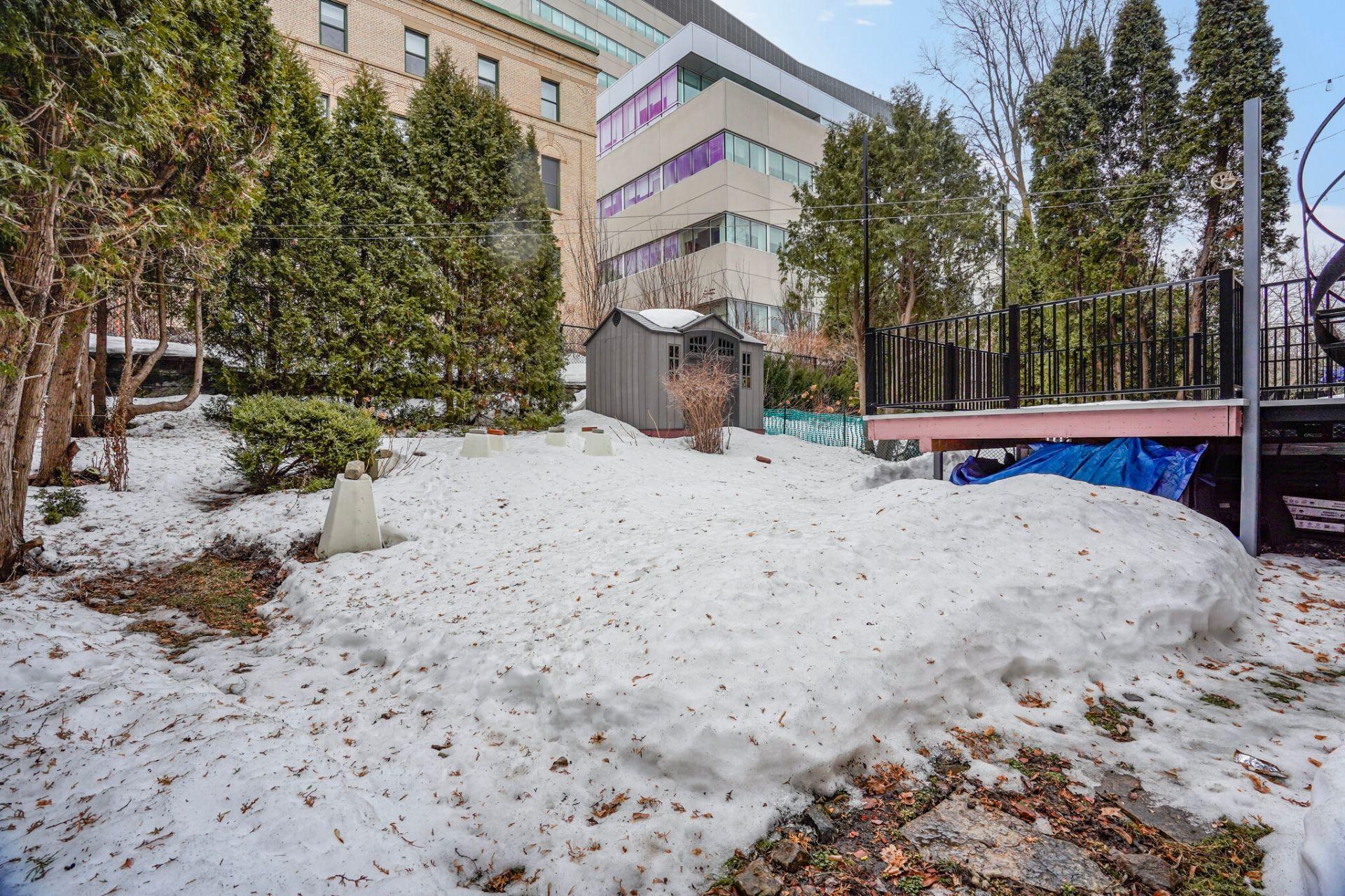 









3830

 - 3832


Rue De La Peltrie

,
Montréal (Côte-des-Neiges/Notre-Dame-de-Grâce),




QC
H3S1V3

