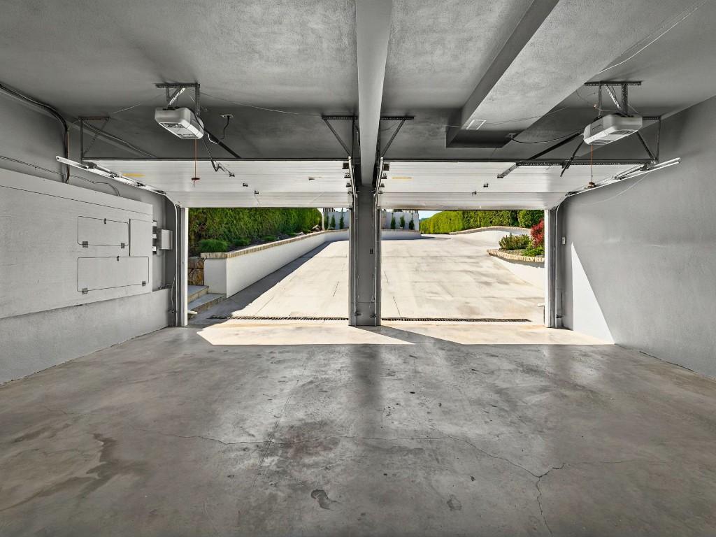 









2519


Hillsborough

Road,
West Kelowna,




BC
V1Z 3E8

