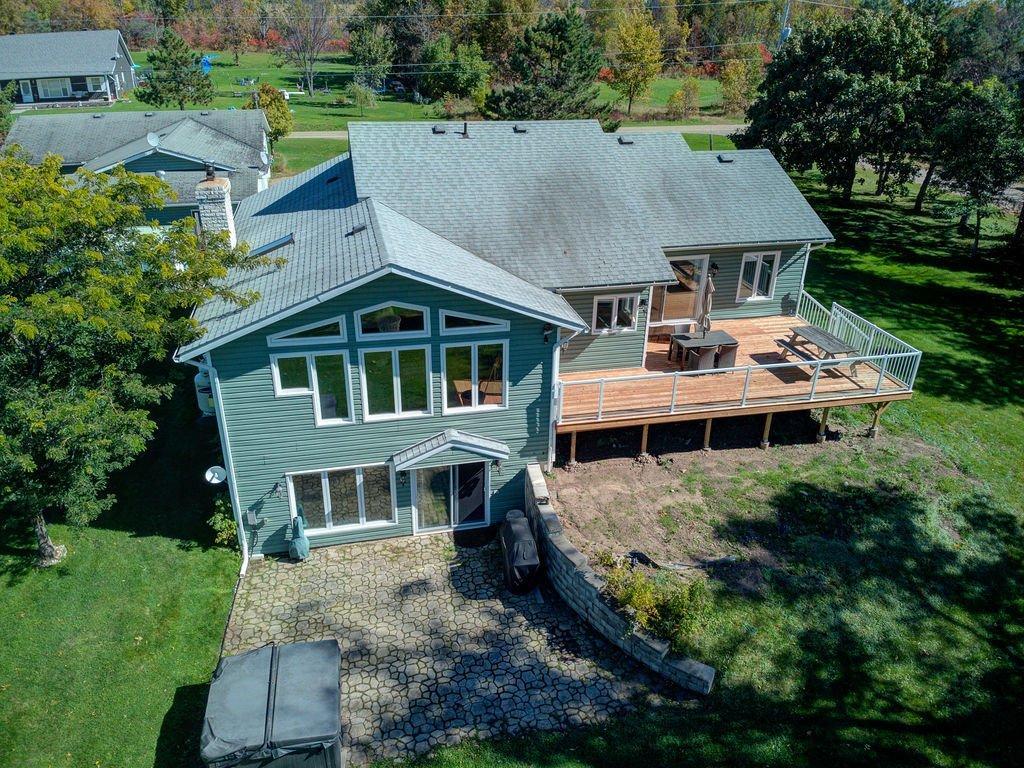 









32


Ch. Jean B. Taylor

,
L'Isle-aux-Allumettes,




QC
J0X1M0

