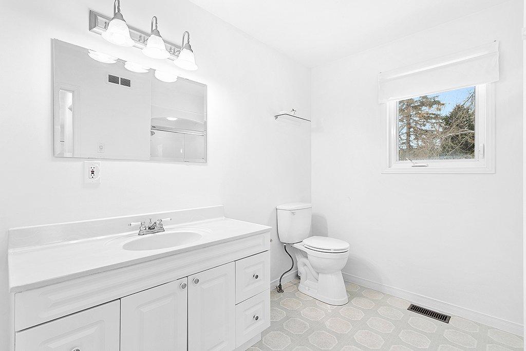 









32


Ch. Jean B. Taylor

,
L'Isle-aux-Allumettes,




QC
J0X1M0

