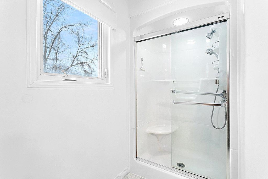 









32


Ch. Jean B. Taylor

,
L'Isle-aux-Allumettes,




QC
J0X1M0

