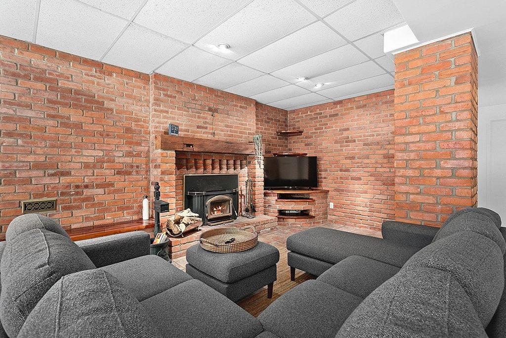 









32


Ch. Jean B. Taylor

,
L'Isle-aux-Allumettes,




QC
J0X1M0

